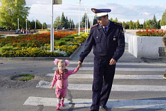 Инспекторы дорожно-патрульной службы ГИБДД Центрального округа города Москвы проведут 23 марта 2015 года профилактическое мероприятие «Маленький пешеход» в рамках рейда «ГИБДД в защиту детей»