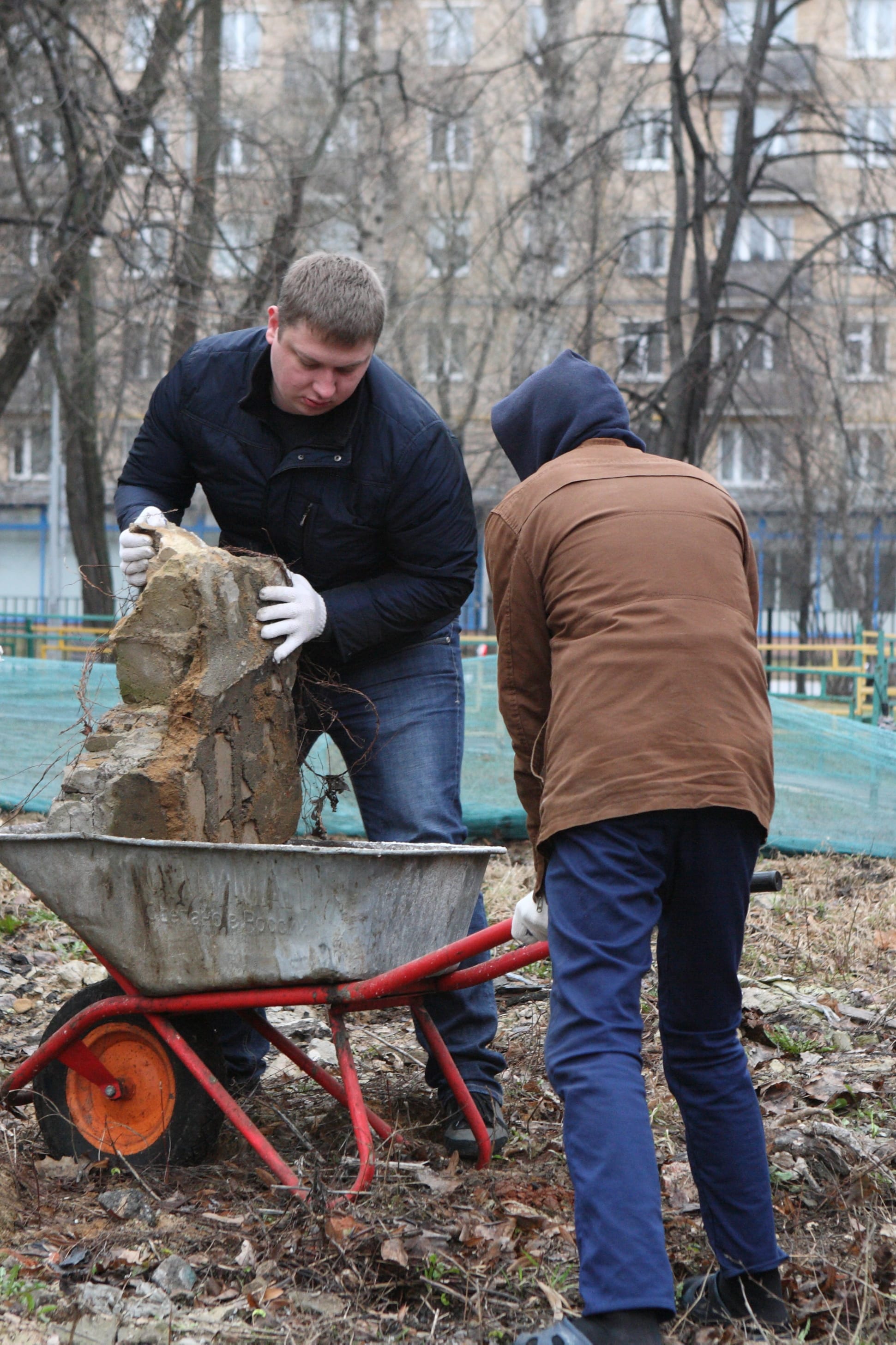 8 апреля 2017 года состоялся общегородской субботник