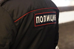 Полицейские центра столицы задержали подозреваемую в краже золотых украшений из ювелирных магазинов